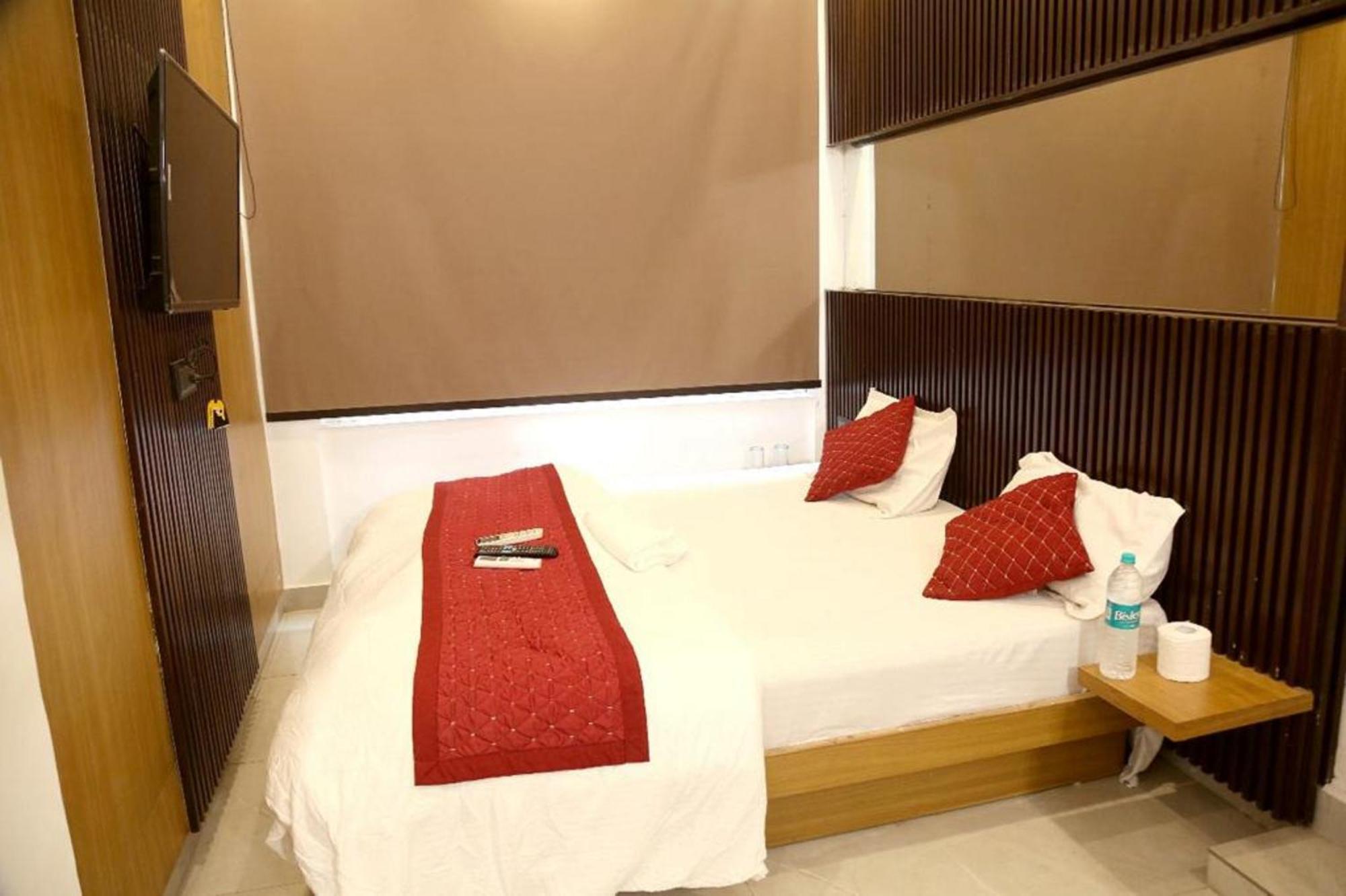 Bunk Hostel Delhi Best Backpacking Accommodation Нью-Дели Экстерьер фото