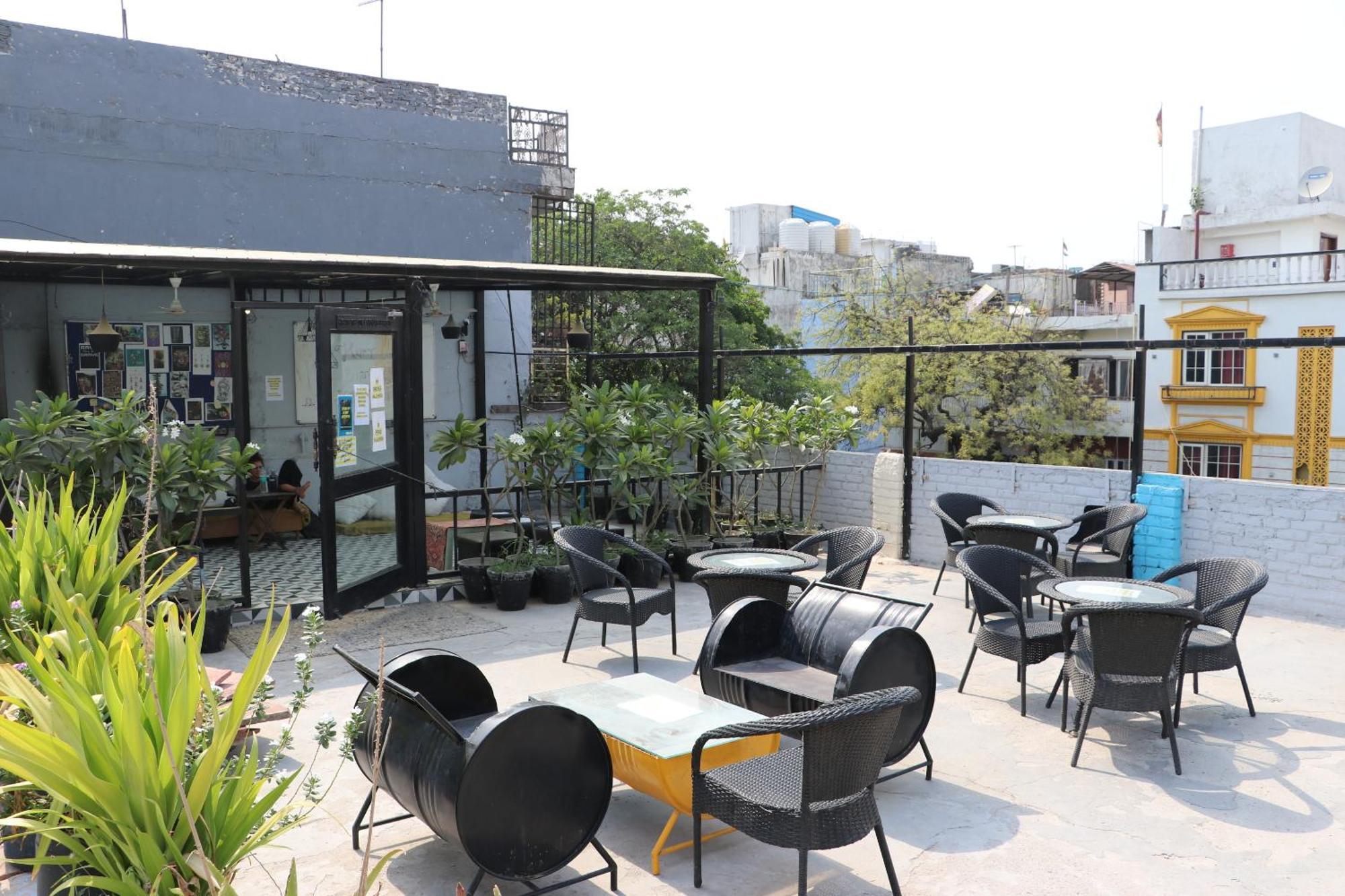 Bunk Hostel Delhi Best Backpacking Accommodation Нью-Дели Экстерьер фото